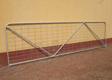 Portable robusto a exploração agrícola soldada do metal da cerca da rede de arame bloqueia o estilo moderno