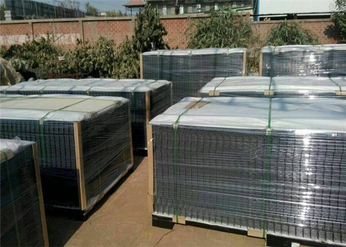 O aço galvanizado de ECO ou pvc revestido amigável soldou os painéis da cerca da rede de arame com cores diferentes